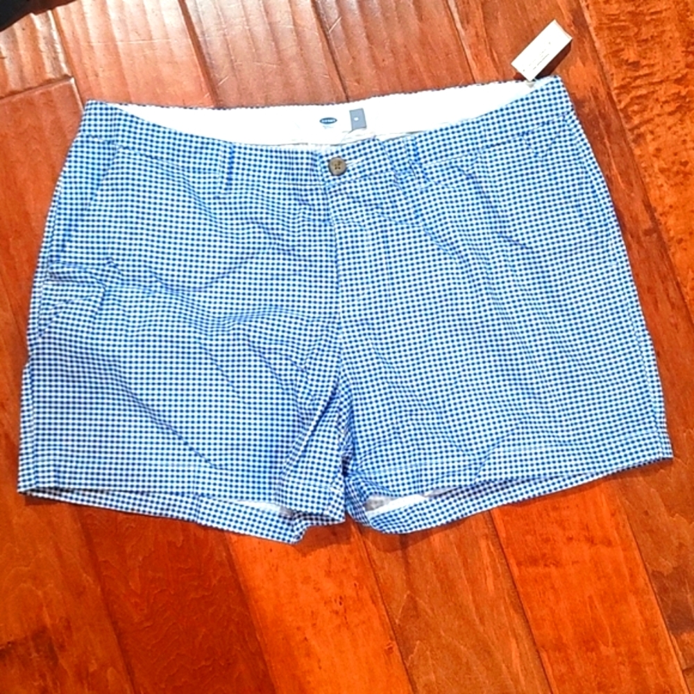NWT Old Navy Gingham print shorts